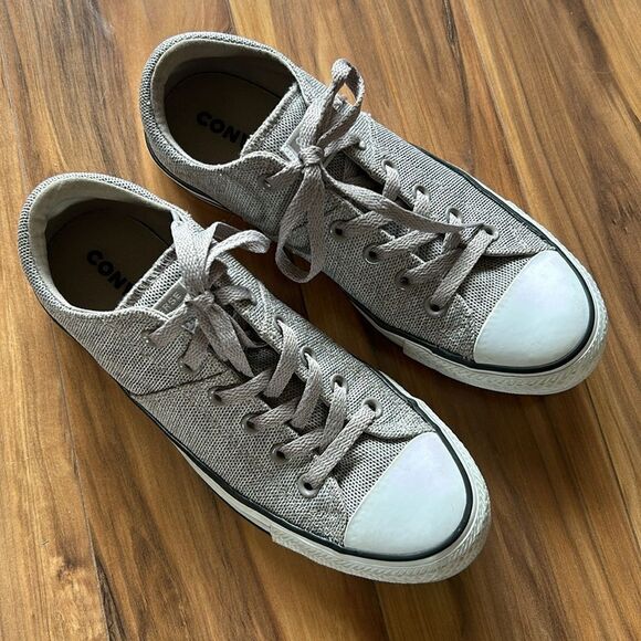 Converse Gray and White Chuck Taylor Sneakers Classic Style - Picture 6 of 10
